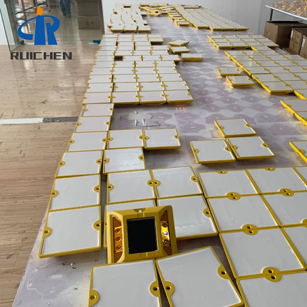<h3>Synchronous flashing led road studs factory-RUICHEN Road Stud </h3>
